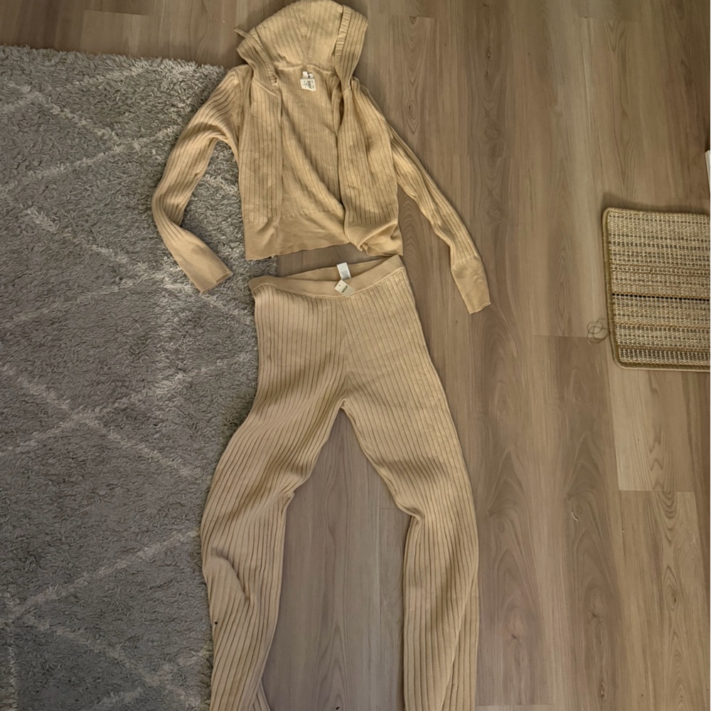 NWT Aerie Late Night Full Zip hoodie & Sweater Pants